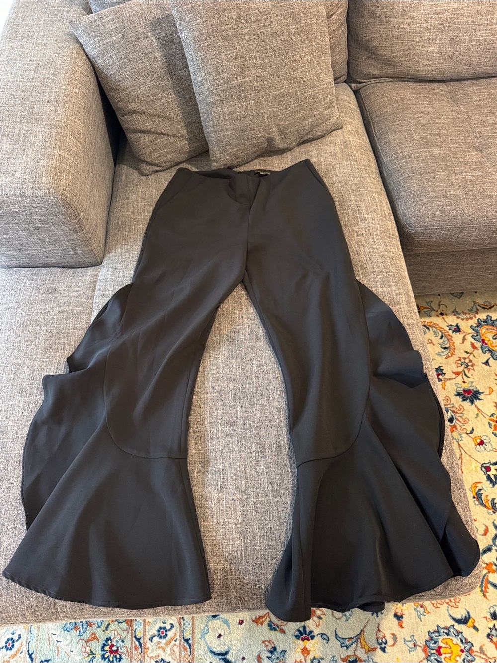 Albero Makali Made in USA Black Flared Ruffle Pants- -US 8